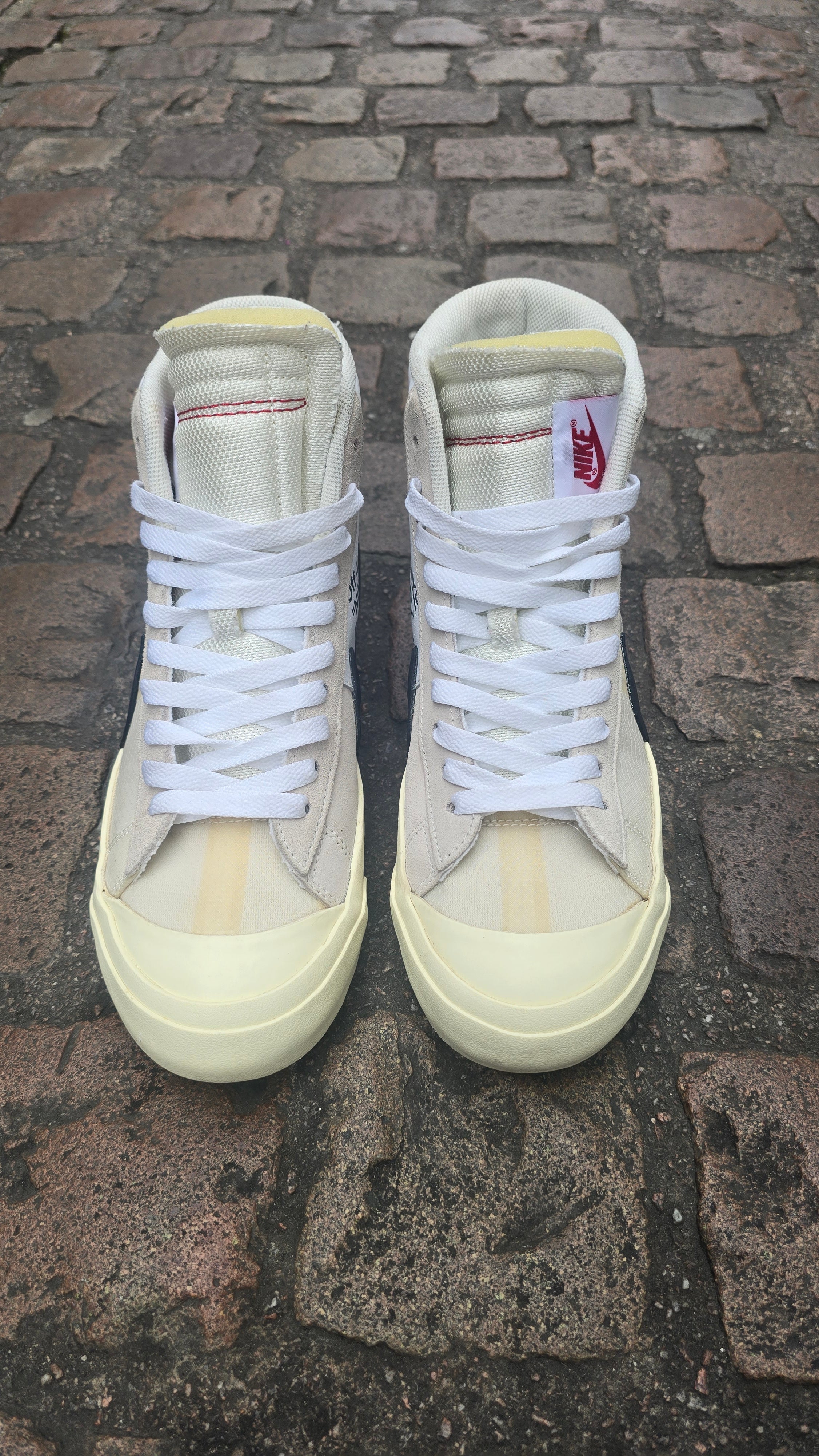 Off white blazer "THE TEN" USED .