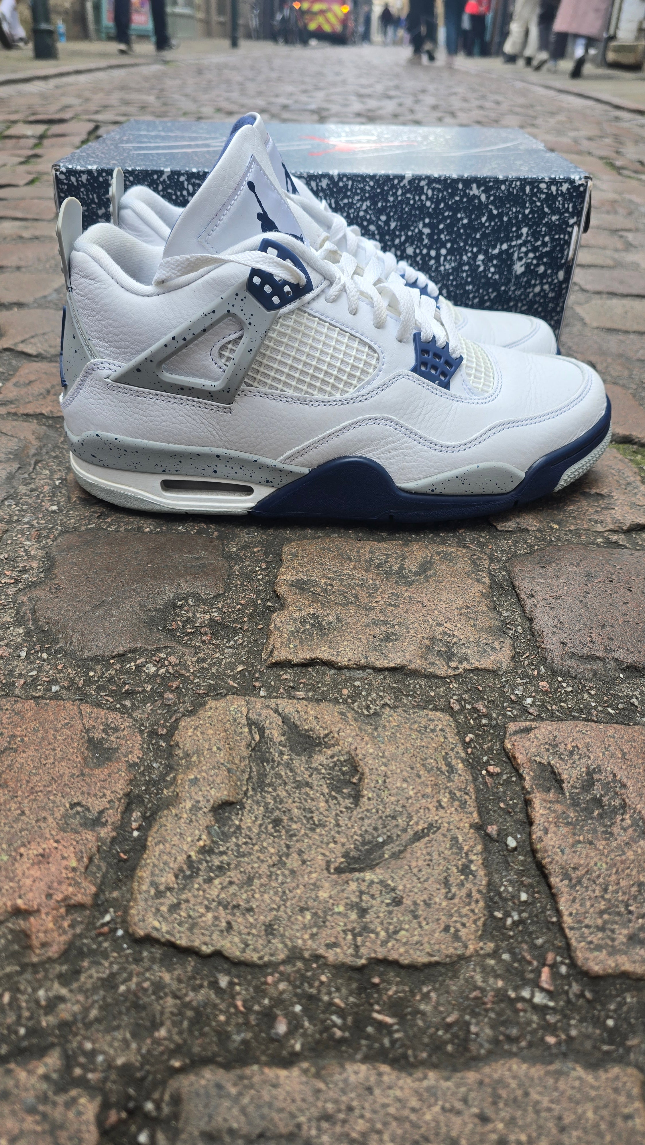 Jordan 4 midnight navy uk 8.5 USED