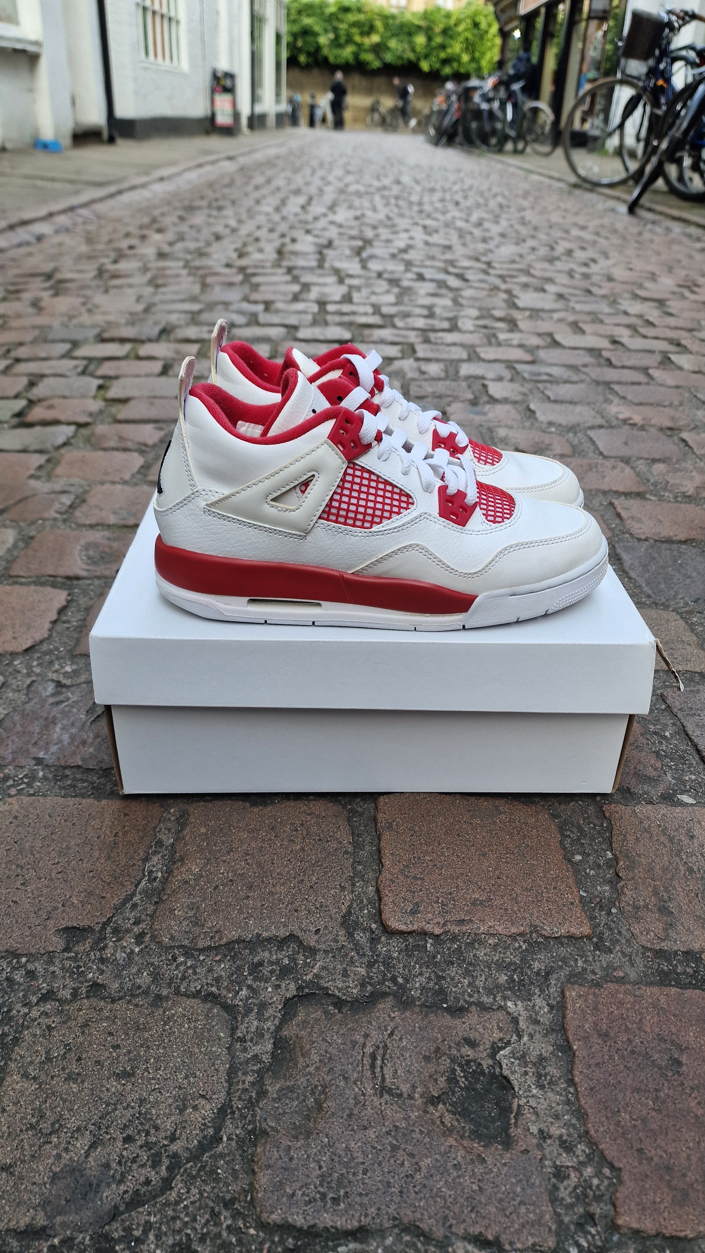 Jordan 4 Alternate 89 (GS) UK 5 USED