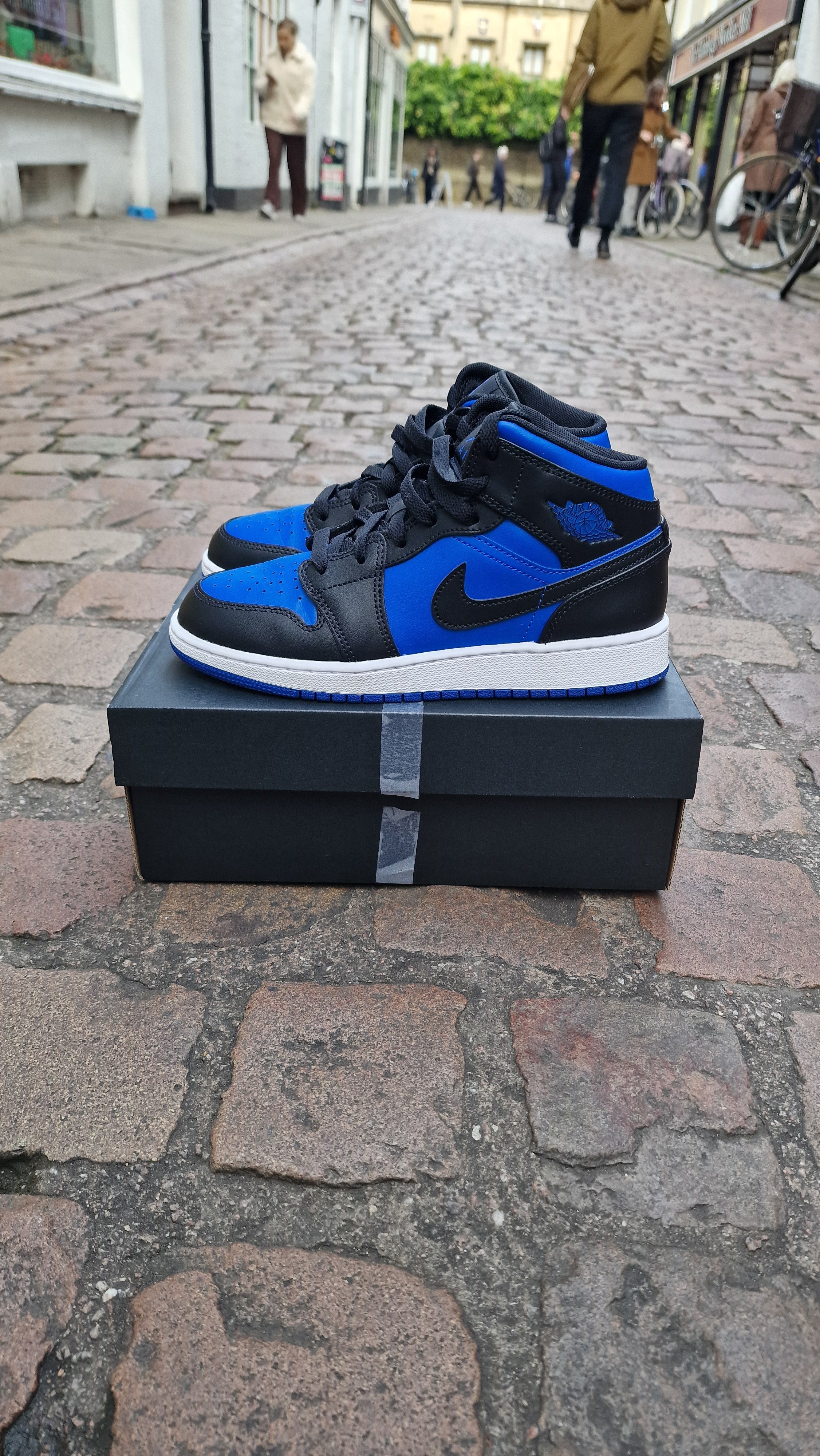 Jordan 1 Mid Black Royal Blue (GS) UK 4 USED