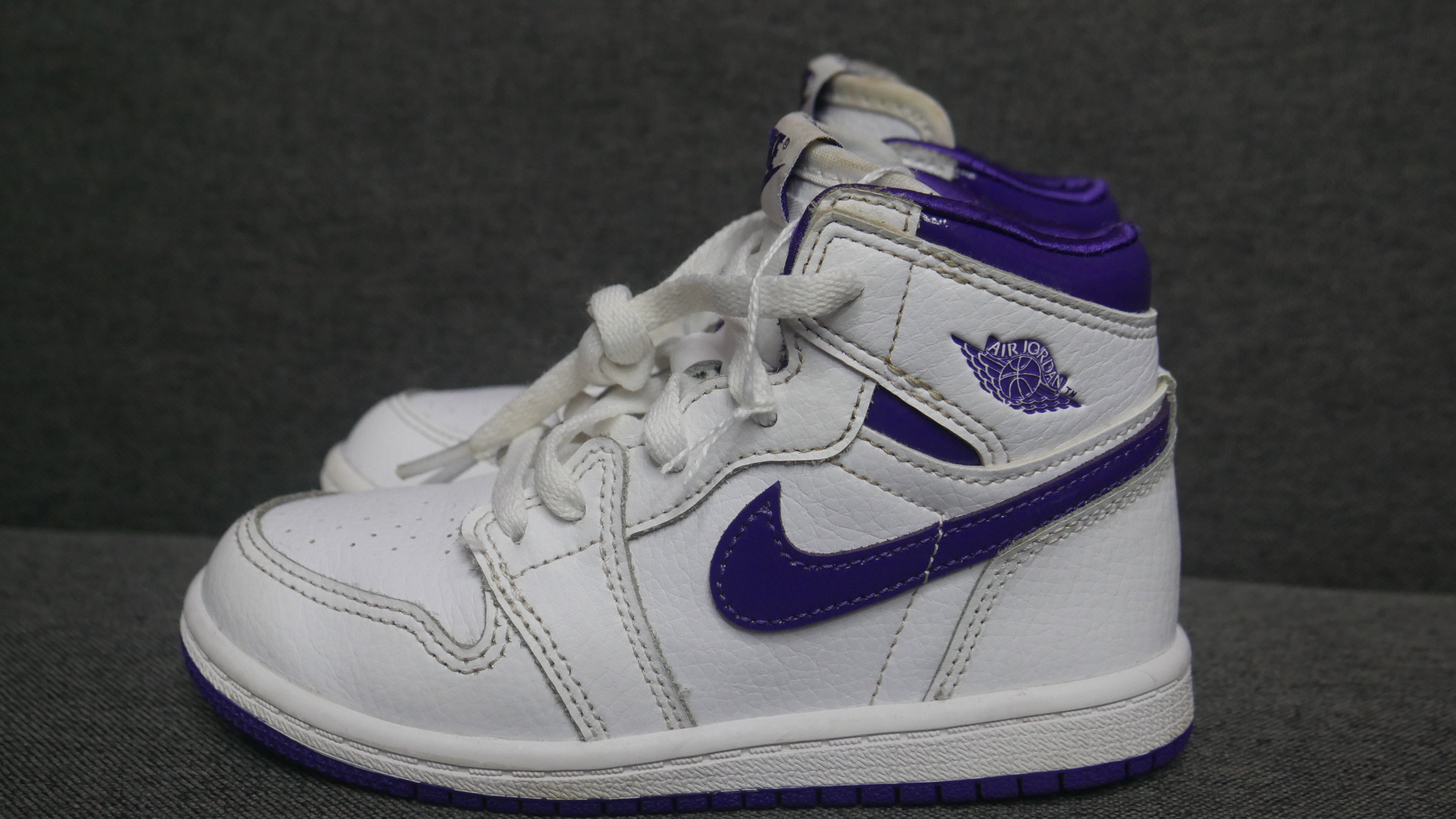 jordan 1 metalic purple USED