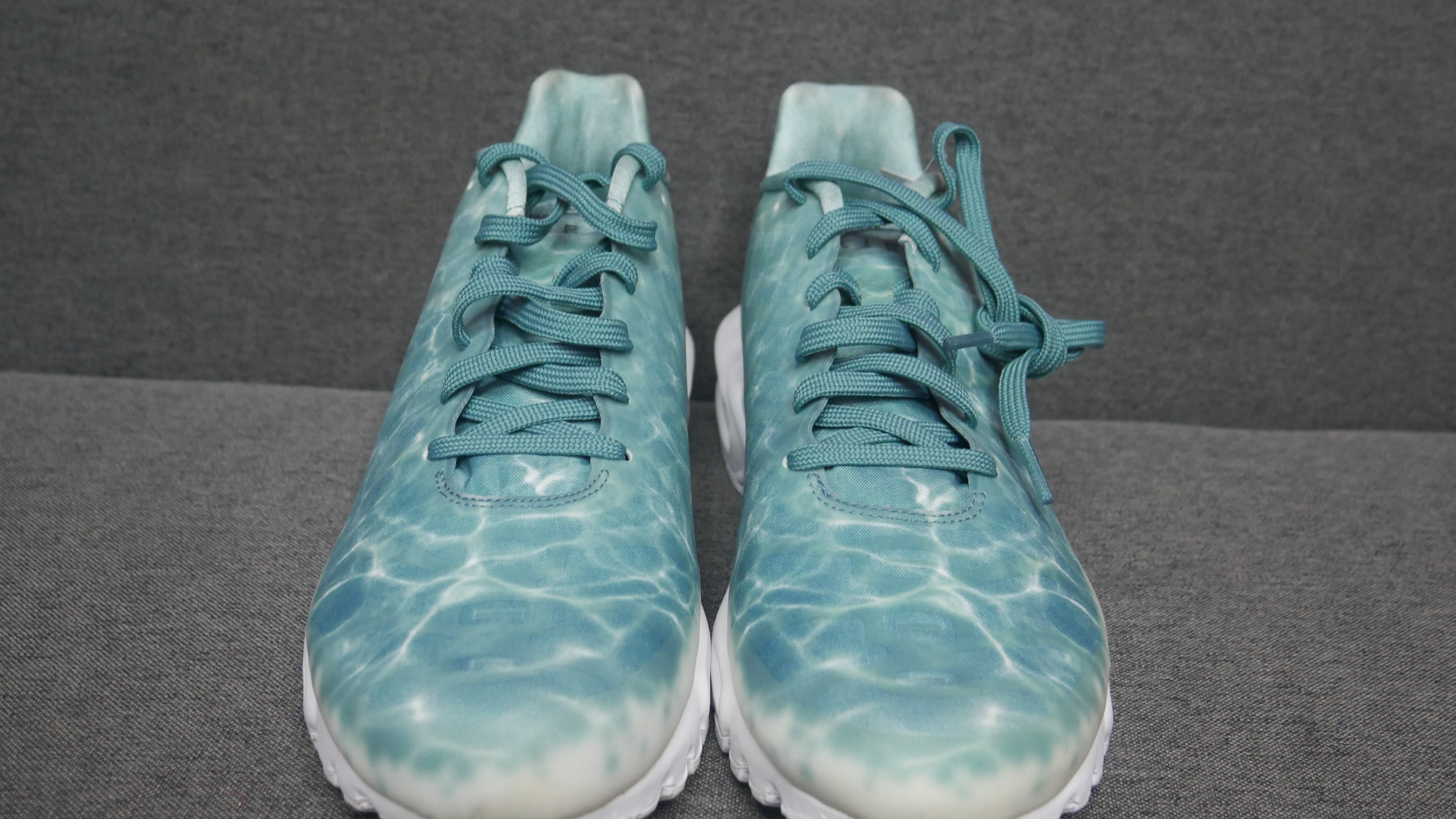 air max tn swimming pool USED