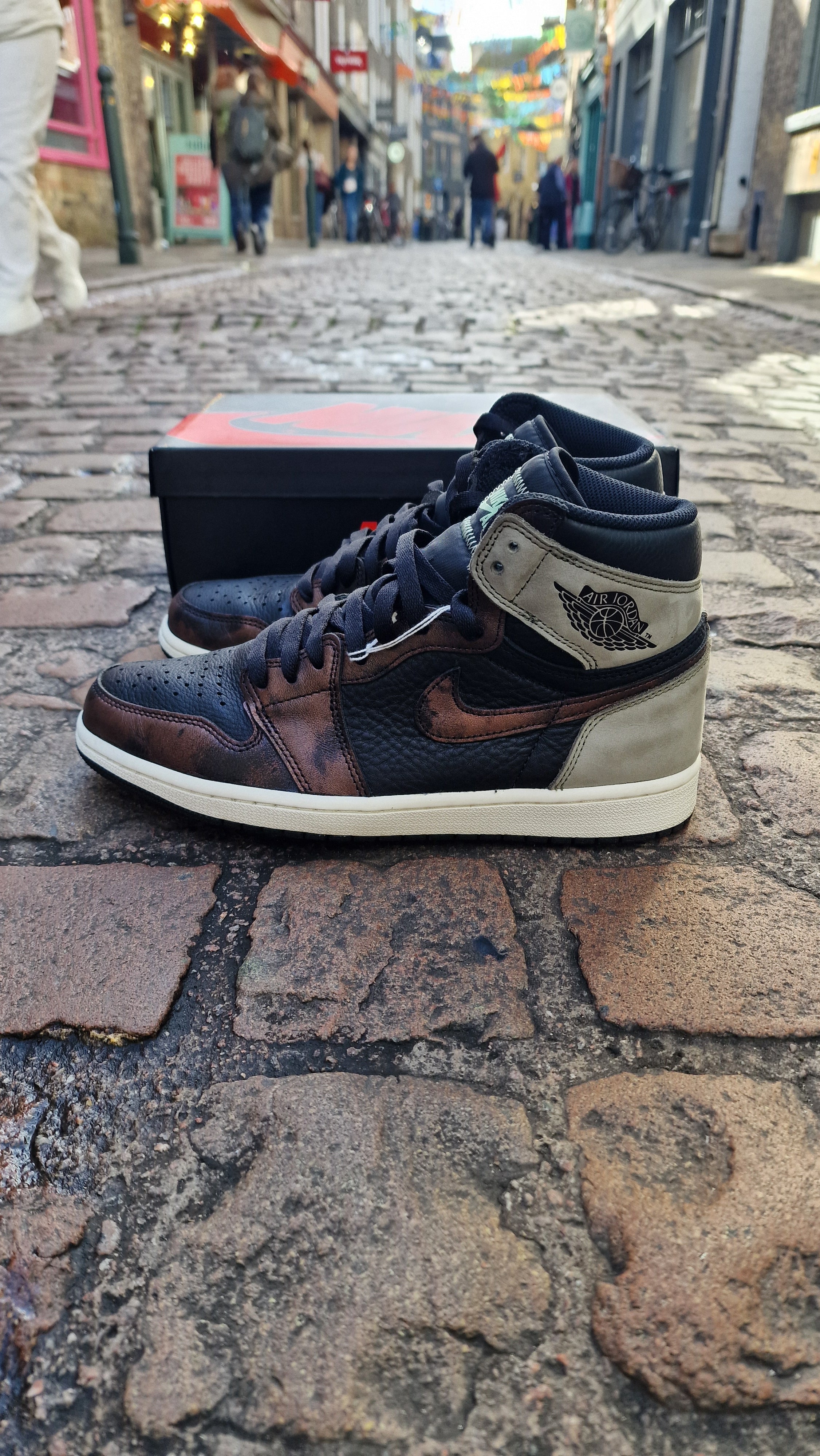 Jordan 1 High Patina UK 8 USED