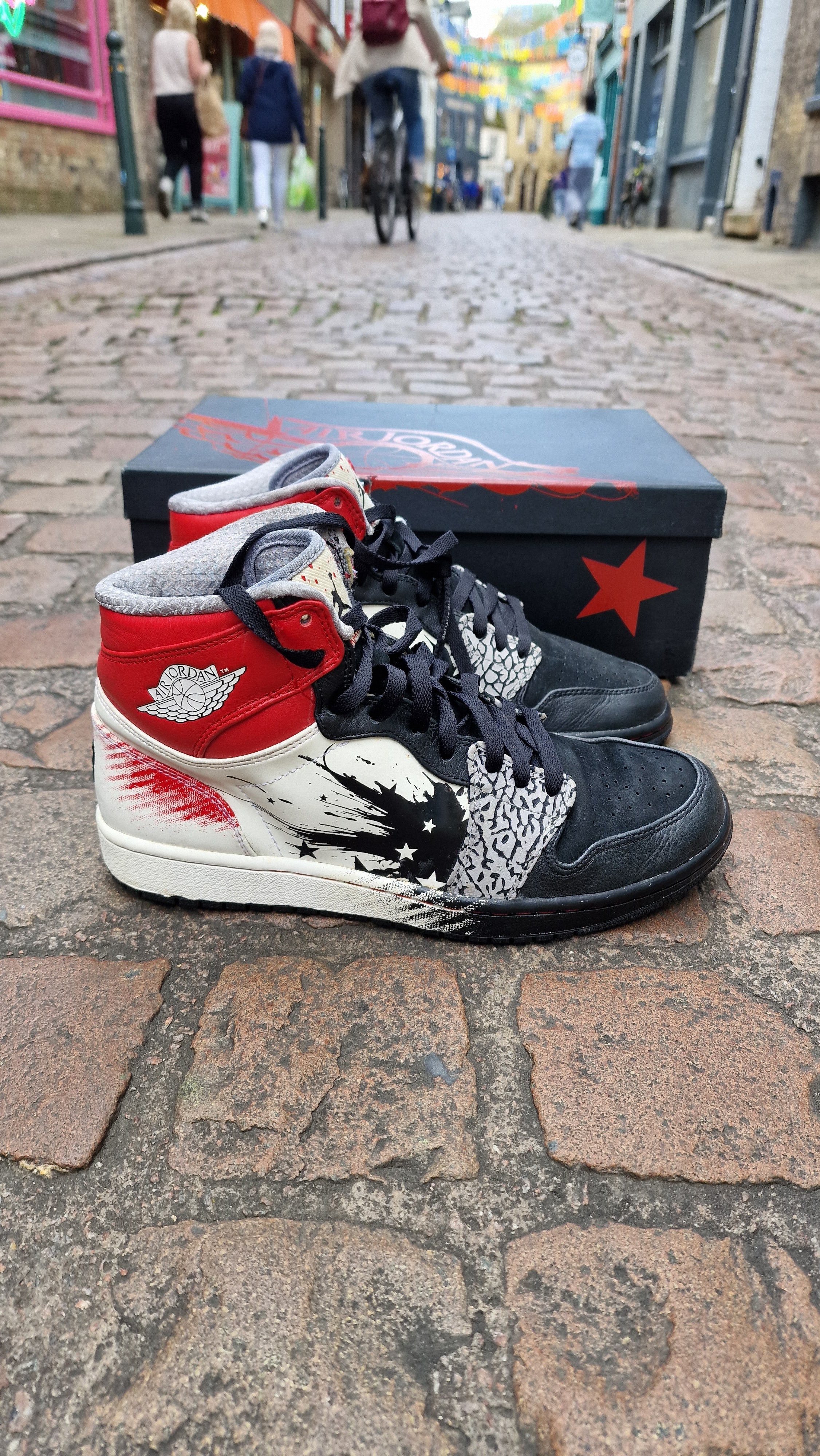 Jordan 1 High Dave White UK 8 USED