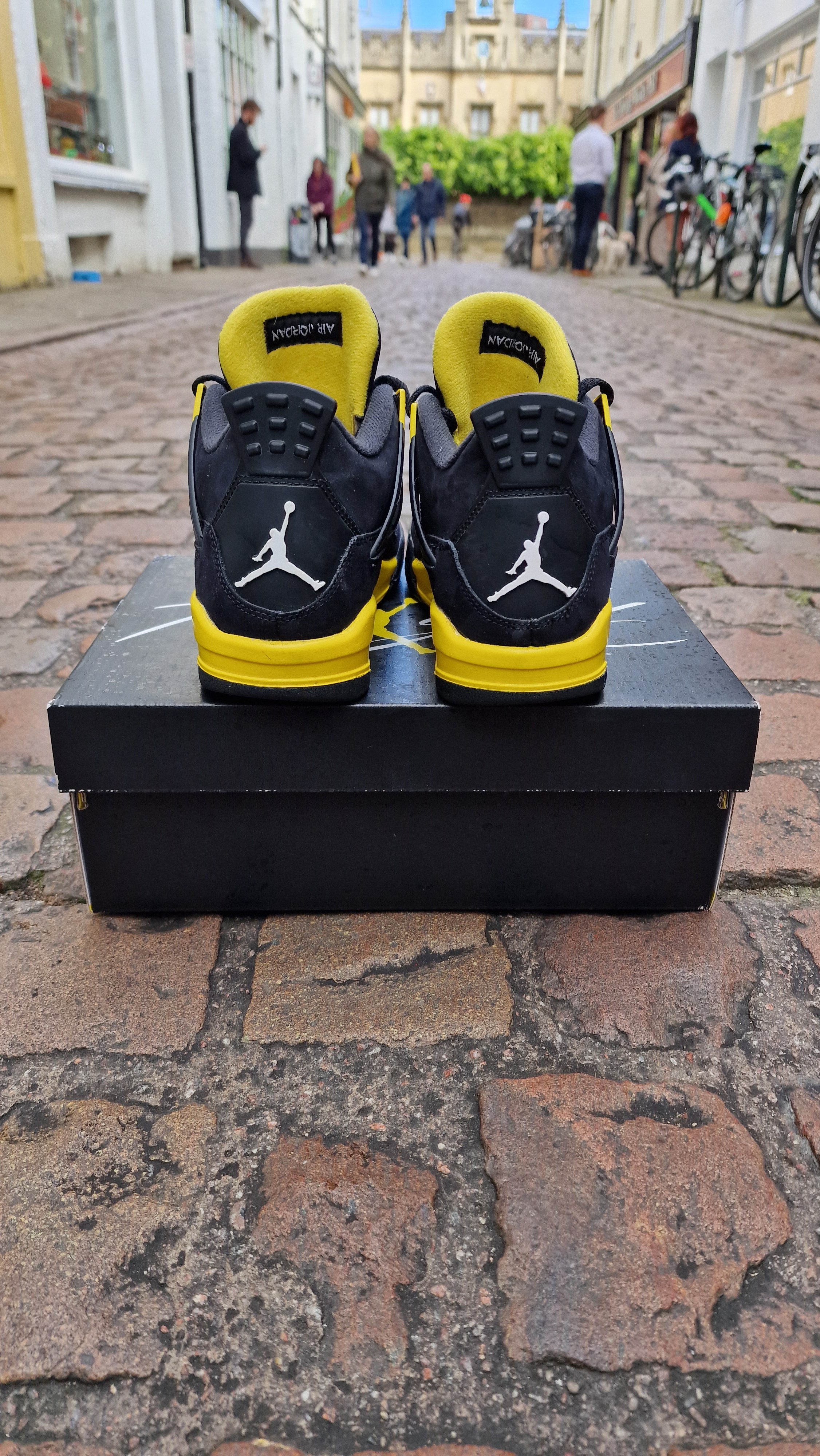 Jordan 4 Yellow Thunder GS UK 4 USED